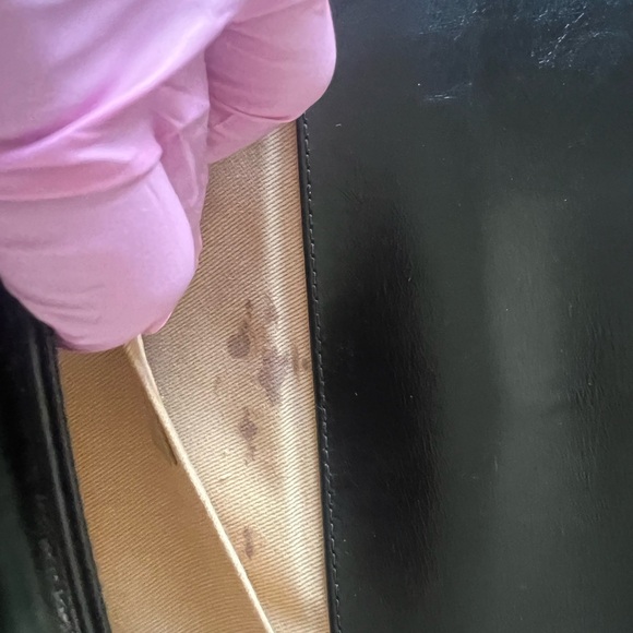 Chanel boy bag has/ps those stains is from lipstick,,price fix no discount - Picture 7 of 13